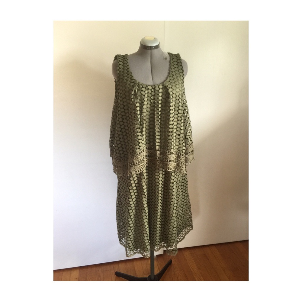 NWT Sleeveless green dress